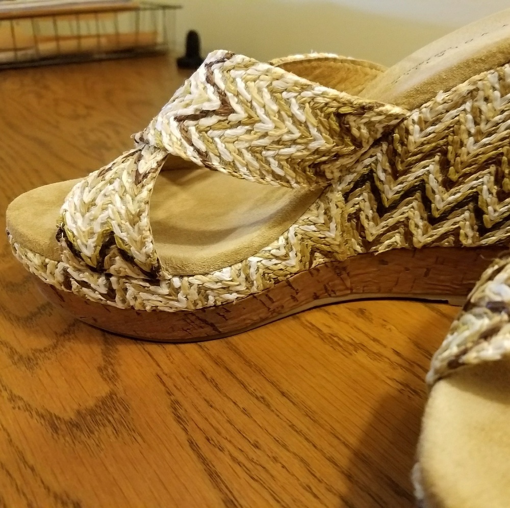 Very Volatile Wedges